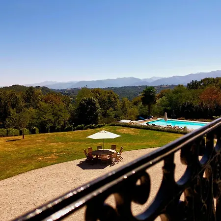 Chateau Mont Joly Bed and Breakfast Gan